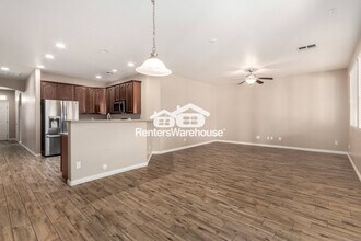17392 W Morning Glory St in Goodyear, AZ - Building Photo - Building Photo