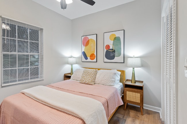 987 Dimmock St SW in Atlanta, GA - Building Photo - Building Photo