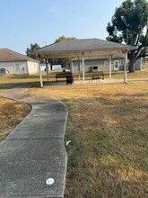 104 Cedar Tree Ln in Russellville, KY - Building Photo - Building Photo