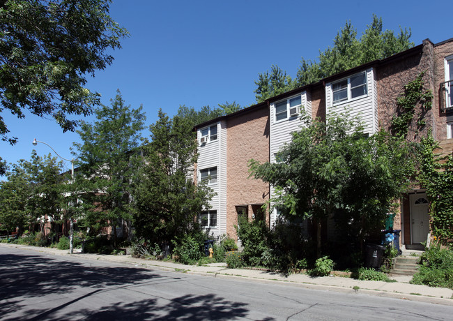 301-309 Melita Cres in Toronto, ON - Building Photo - Primary Photo