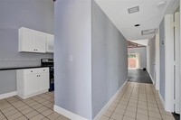 3120 NW 84th Ave in Sunrise, FL - Building Photo - Building Photo