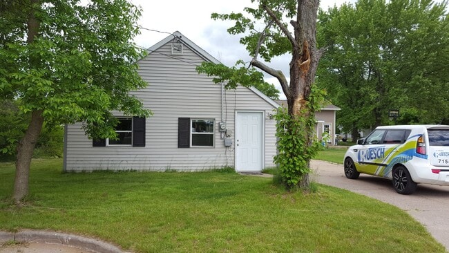 911 21st St N in Wisconsin Rapids, WI - Building Photo - Building Photo