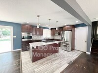 11913 Armitage Dr in Grandview, MO - Building Photo - Building Photo