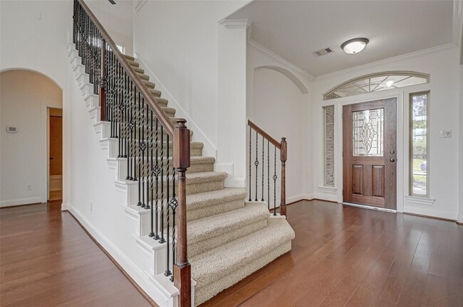 property at 71 N Rocky Point Cir