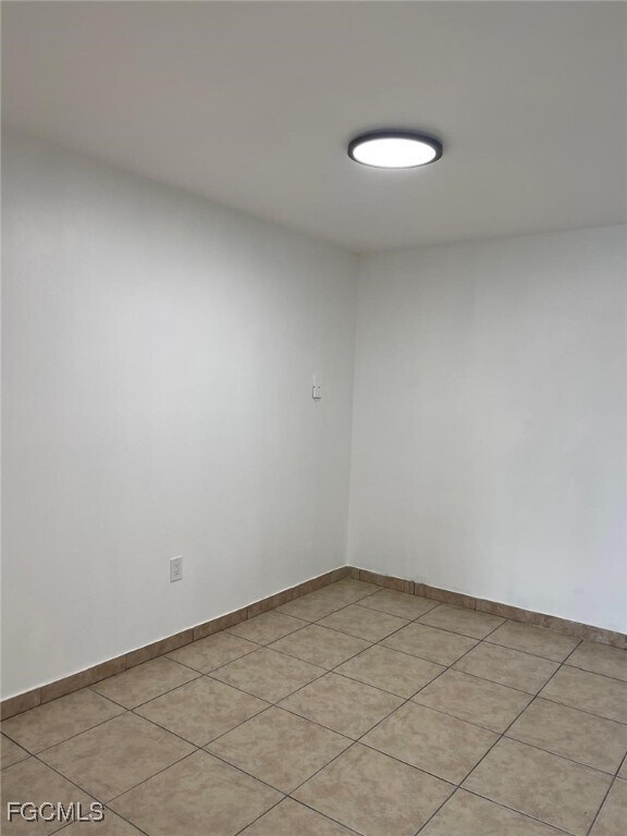 2148 Dora St in Ft. Myers, FL - Building Photo - Building Photo