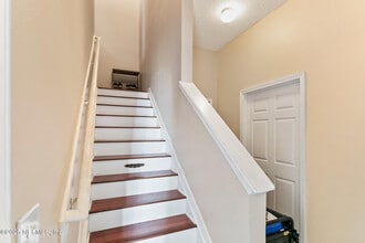 7036 Deer Lodge Cir in Jacksonville, FL - Building Photo - Building Photo