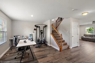 61171 Saddlecreek Dr in South Lyon, MI - Foto de edificio - Building Photo