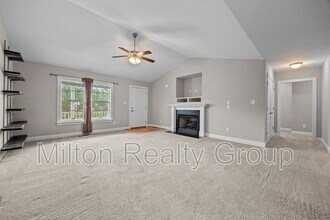 95 Oxfordshire Dr in Fuquay Varina, NC - Building Photo - Building Photo