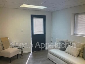 126 Melvina Dr in Pikeville, KY - Building Photo - Building Photo