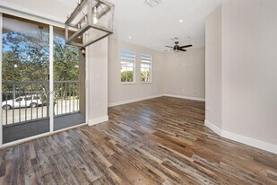 4465 SW 160th Ave in Miramar, FL - Building Photo