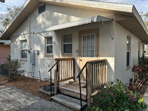 2534 40th Ave N in St. Petersburg, FL - Building Photo - Building Photo