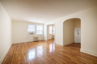 Mermont Apartments in Bryn Mawr, PA - Building Photo - Interior Photo