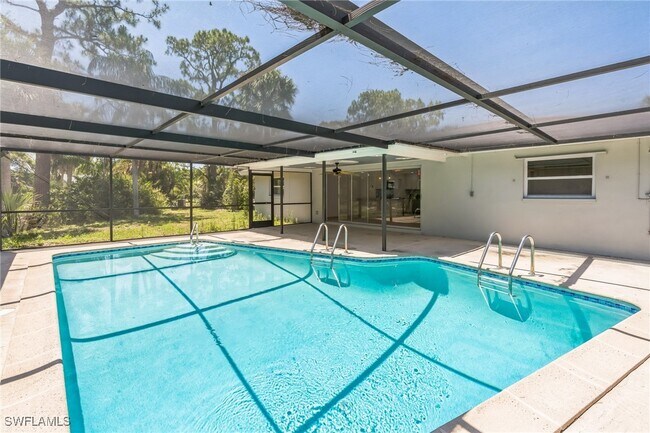 property at 13724 River Forest Dr