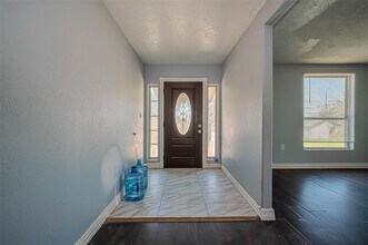 710 E Sycamore St in Fresno, TX - Building Photo - Building Photo