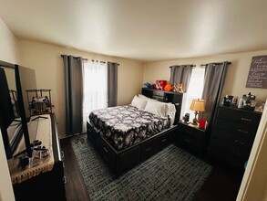 374 Somerset St, Unit 3 in North Plainfield, NJ - Building Photo - Building Photo