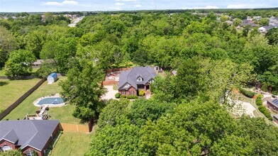 204 Tunbridge Dr in Bentonville, AR - Building Photo - Building Photo
