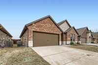 3004 Evergreen Trail in Celina, TX - Foto de edificio - Building Photo