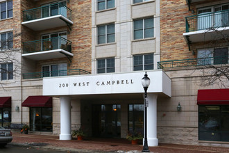 Campbell Courte in Arlington Heights, IL - Building Photo - Building Photo