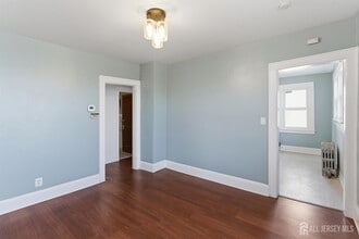 10 Garfield St in Linden, NJ - Building Photo - Building Photo