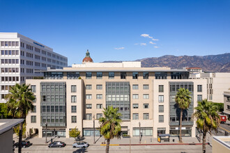 The Montana in Pasadena, CA - Building Photo - Building Photo