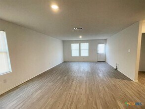 2765 Green Finch in Canyon Lake, TX - Building Photo - Building Photo