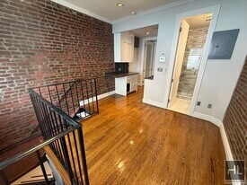 East 13th Street, Unit 1A in New York, NY - Building Photo