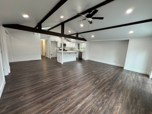 10054 SW 35th Ave in Portland, OR - Building Photo - Building Photo