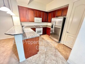 62 E Serene Ave in Las Vegas, NV - Building Photo - Building Photo