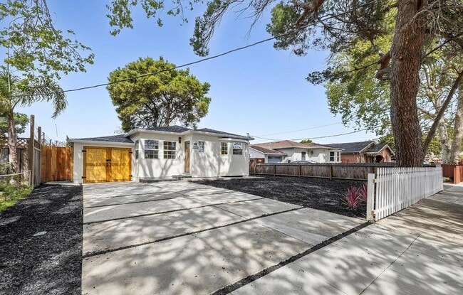 property at 2335 Ralmar Ave