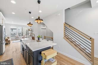 5104 Randolph Rd in Rockville, MD - Building Photo - Building Photo