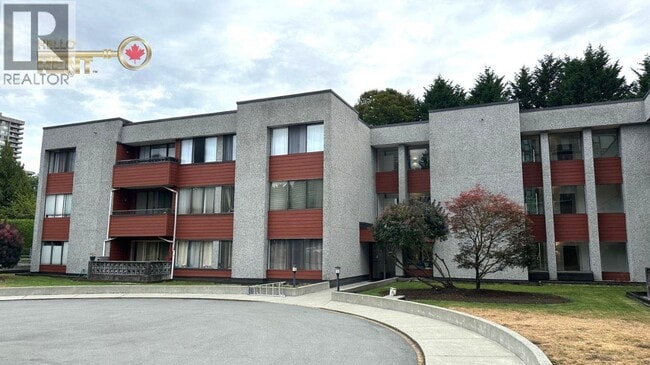 9270 Salish Ct in Burnaby, BC - Building Photo - Building Photo