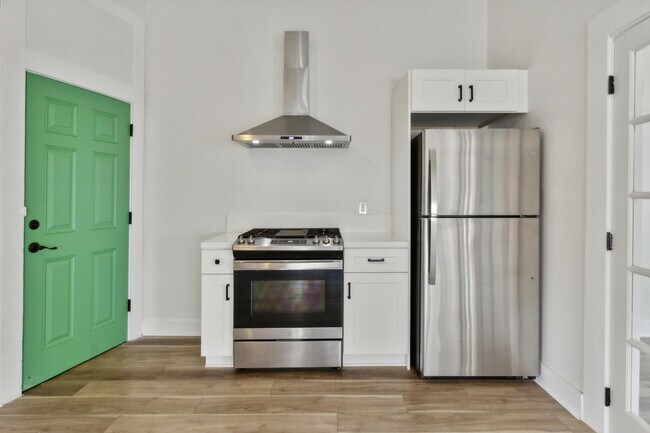 420 Kanuga Dr in West Palm Beach, FL - Building Photo - Building Photo