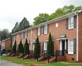 East Park Apartments in Charlotte, NC - Building Photo - Building Photo