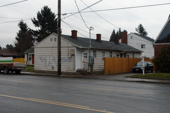 5108-5120 NE Killingsworth St in Portland, OR - Building Photo - Building Photo