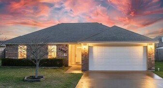 1202 Trailboss Dr in Killeen, TX - Building Photo