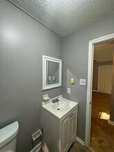 Room in Condo on Alamance Church Rd in Greensboro, NC - Building Photo - Building Photo