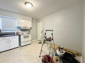 4513 Virginia Ave in Kansas City, MO - Building Photo - Building Photo