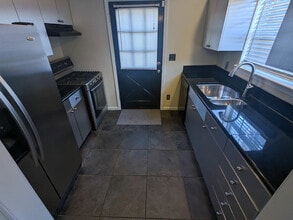 1025 Brookhurst Dr in Charlotte, NC - Building Photo - Building Photo