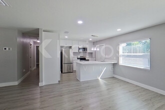 107 Albert St in Winter Springs, FL - Building Photo - Building Photo
