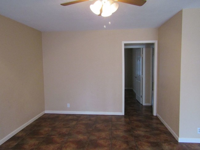 740 E Irby St in Beaumont, TX - Building Photo - Building Photo