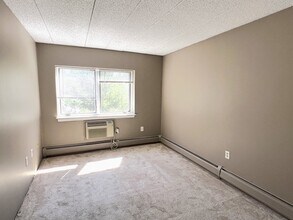 181 Green St, Unit #413 in Melrose, MA - Building Photo - Building Photo