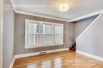 1521 W Nelson St in Chicago, IL - Building Photo - Building Photo