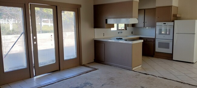 704 N Thompson Ave, Unit rental in Nipomo, CA - Building Photo - Building Photo