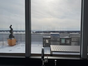 925 N Fairfax St, Unit 806 in Alexandria, VA - Foto de edificio - Building Photo