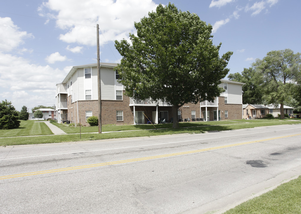 Visser Apartments in Lincoln, NE - Building Photo