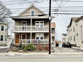 328 Stevens St, Unit 2 in Lowell, MA - Building Photo