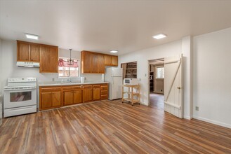 433 Sotoyone Ave in Tahoe Vista, CA - Building Photo - Building Photo