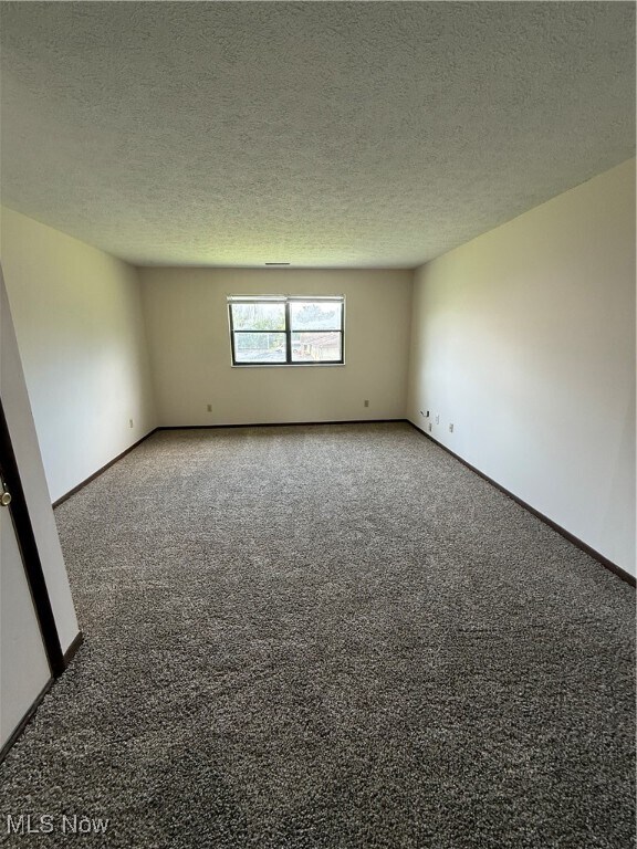 1060 Brandywine Blvd in Zanesville, OH - Building Photo - Building Photo