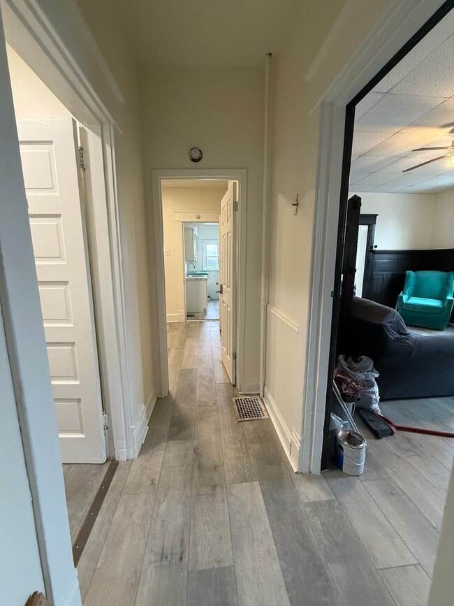 2405 Jenny Lind St in McKeesport, PA - Building Photo - Building Photo