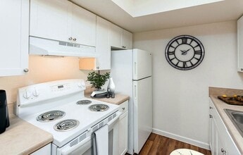 Landon Pointe in Orlando, FL - Building Photo - Building Photo
